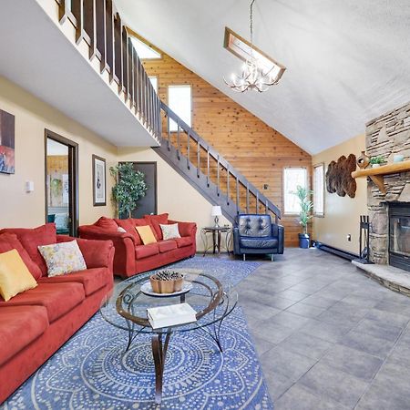 Chalet Renovated Near Casino, Camelback , Kalahari 4Bdrms Firepit Hot Tub Game Room Tobyhanna المظهر الخارجي الصورة