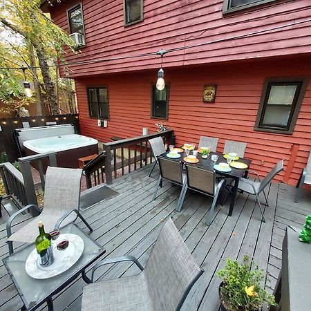 Chalet Renovated Near Casino, Camelback , Kalahari 4Bdrms Firepit Hot Tub Game Room Tobyhanna المظهر الخارجي الصورة
