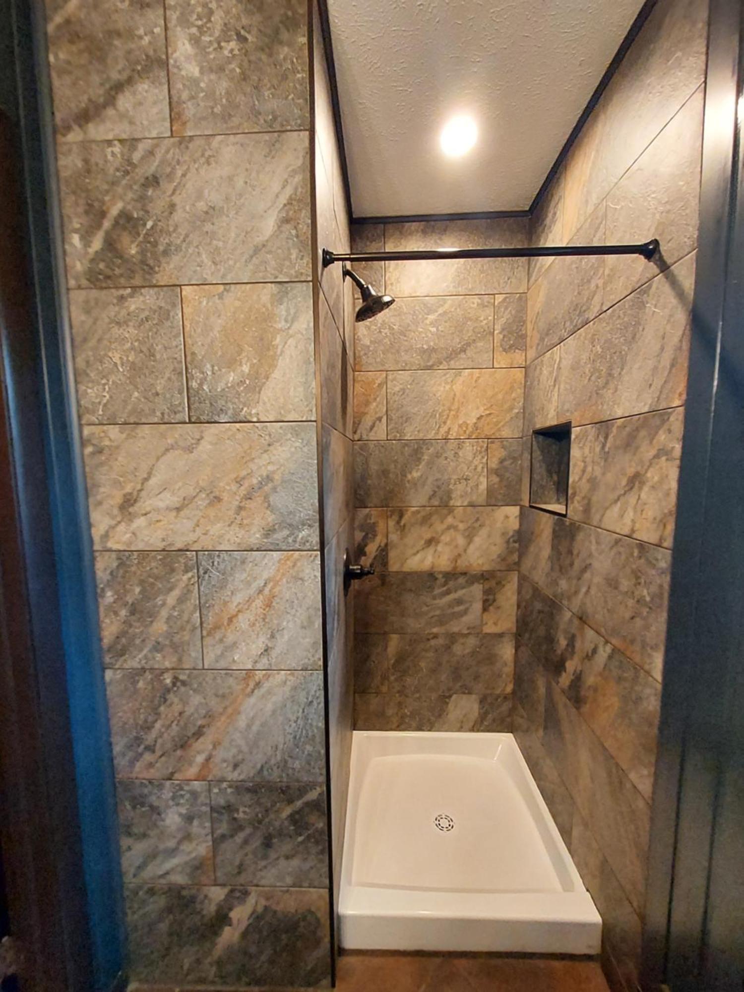 Chalet Renovated Near Casino, Camelback , Kalahari 4Bdrms Firepit Hot Tub Game Room Tobyhanna المظهر الخارجي الصورة
